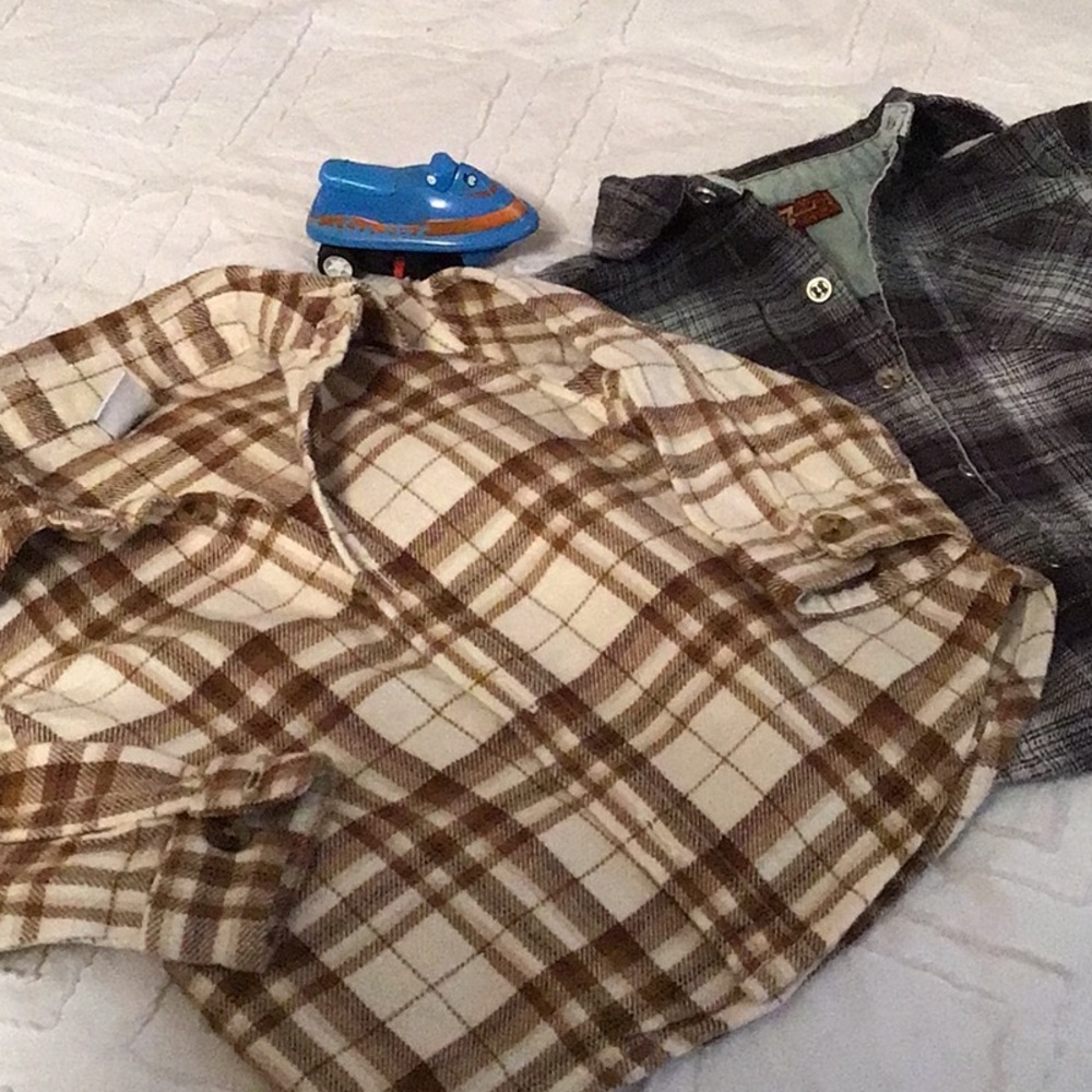 2 Kids Plaid Flannel Shirts